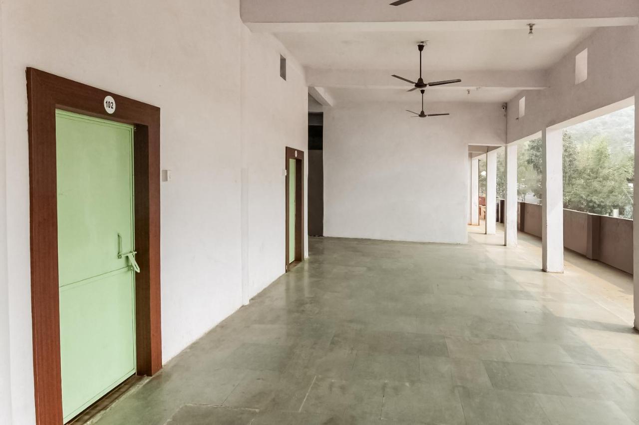 Oyo 69647 Yash Lodge Jabalpur Exterior photo